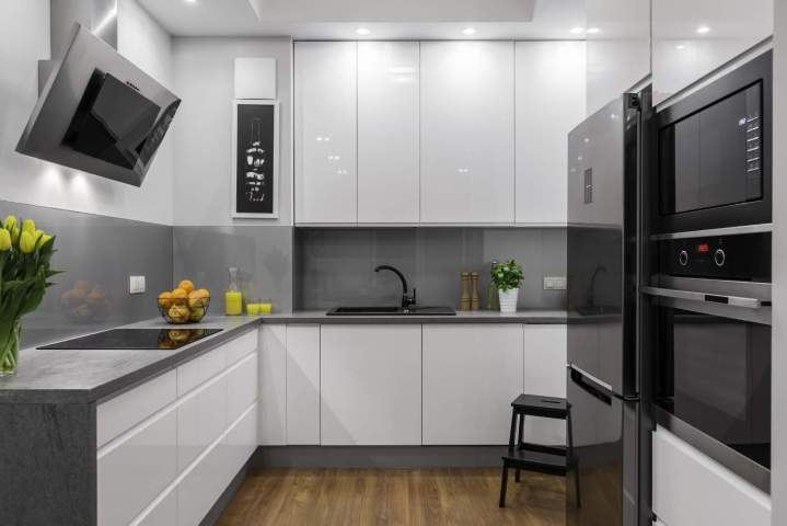 Design and clean workspace Mississauga